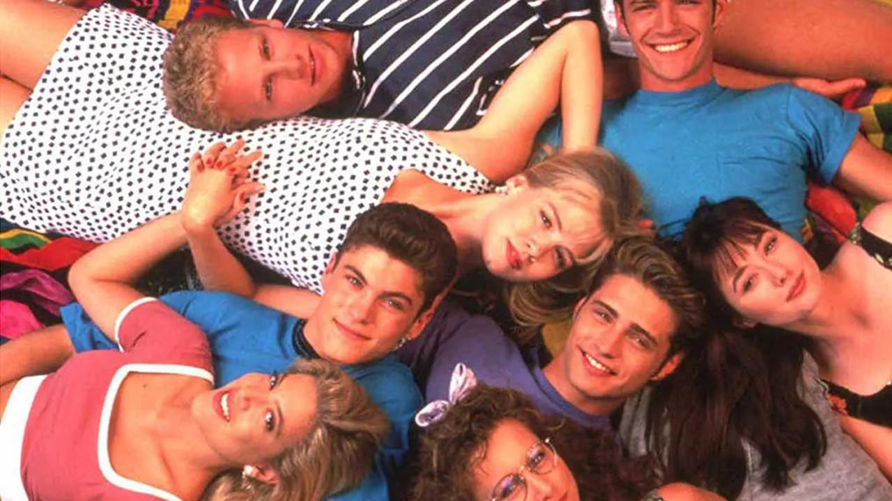 Atención fanáticos Regresa Beverly Hills 90210 con su elenco