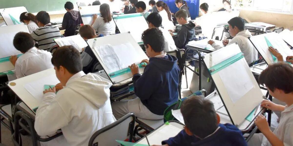 Formosa permite a los alumnos pasar de año con 19 materias previas y desató la polémica: “Esa flexibilización es dañina”