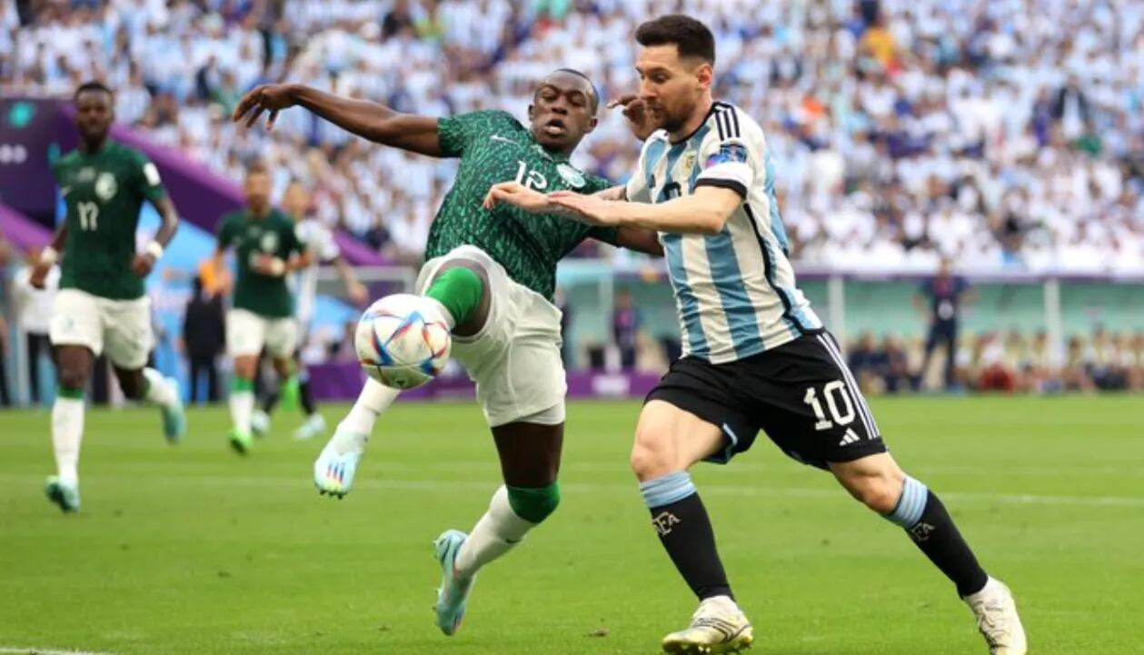 Le pidió a su ex de ver juntos el partido de Argentina contra México y se viralizó: "Necesito que a Lionel Messi le vaya bien"