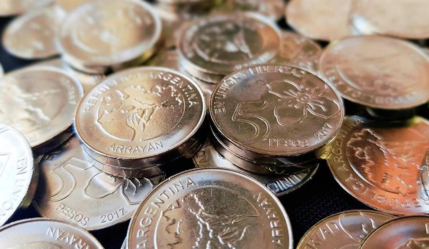 Pagan hasta $50.000 por monedas de $5 con errores: cómo identificarlas