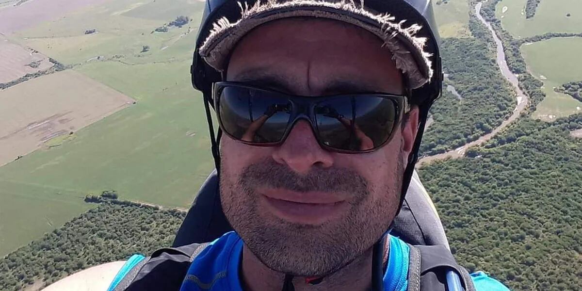Murió tras caer al río Paraná: tenía 42 años y volaba en parapente