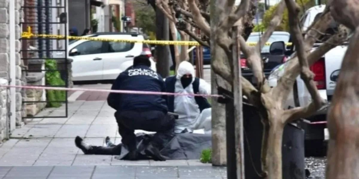 Terror en Quilmes: un tirador anónimo baleó a tres delincuentes y dejó un escalofriante rastro de sangre