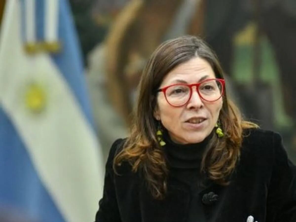 Imputaron a Silvina Batakis por las escandalosas contrataciones en el Banco Nación