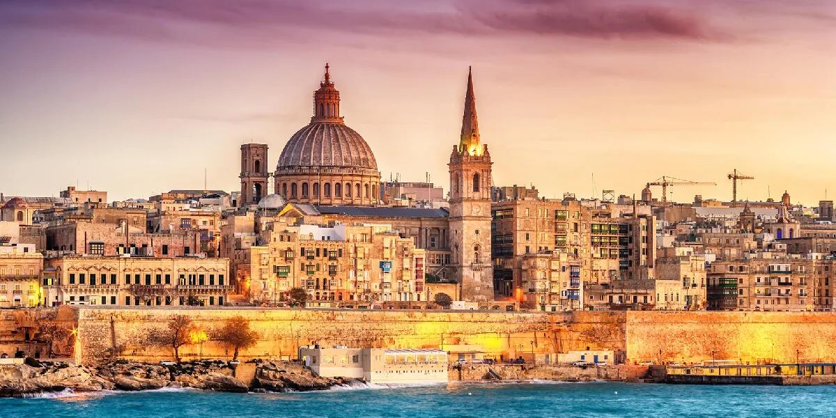 Buscan trabajadores argentinos en Malta con sueldos de hasta $400.000: cómo postularse