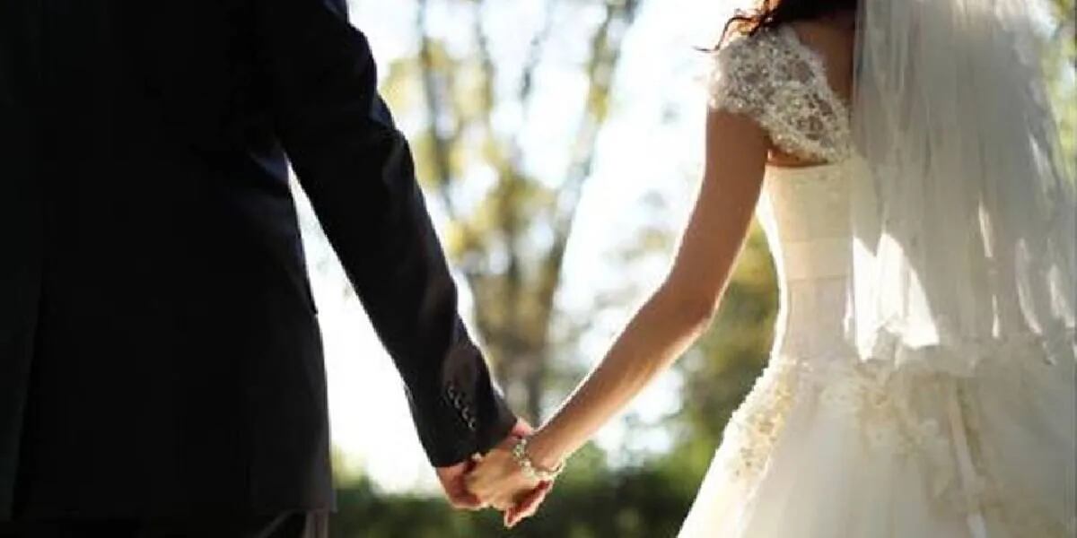 Sin hijos y estricto vestuario: las condiciones de una pareja para los invitados a su boda que se viralizaron