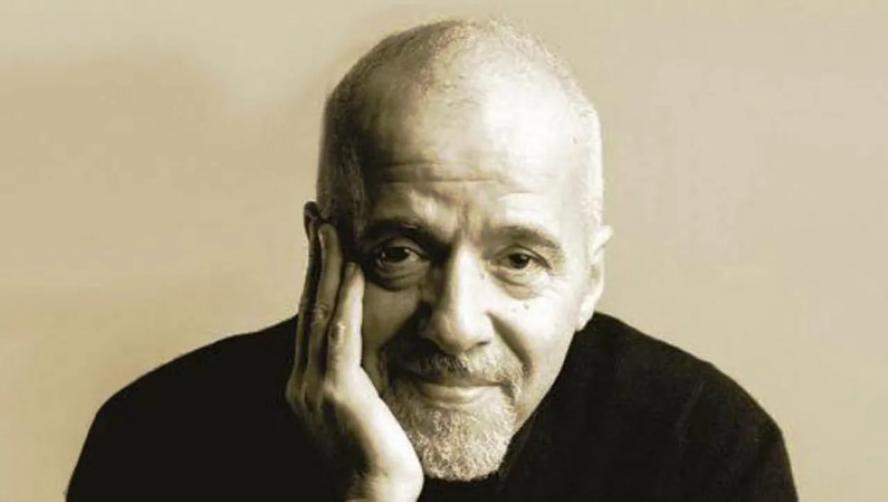 15 inspiradoras frases de Paulo Coelho que te levantarán el ánimo