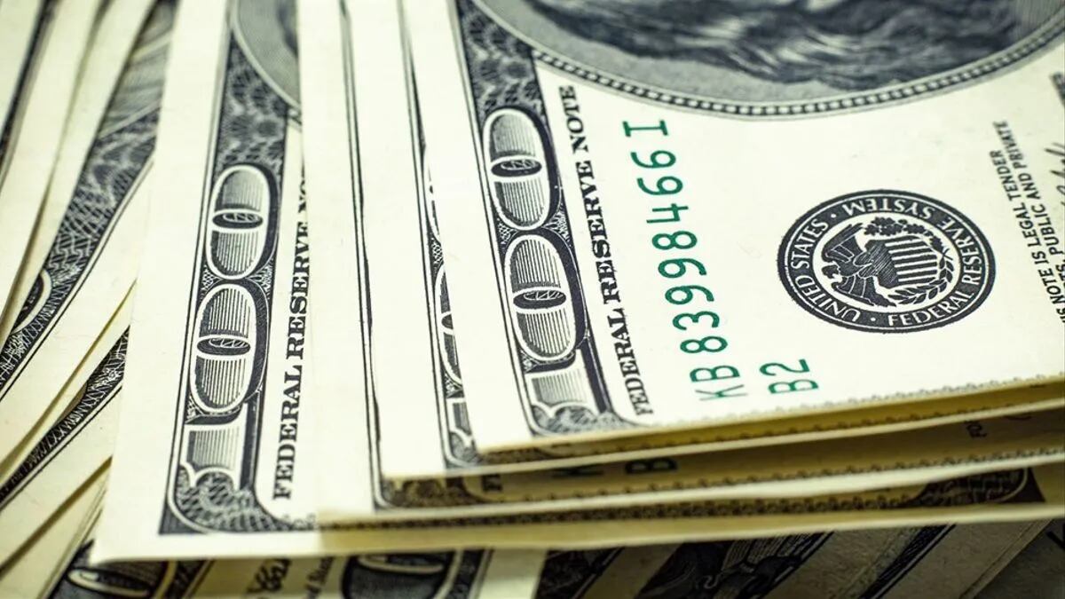 El dólar blue subió 50 centavos y alcanzó un nuevo récord
