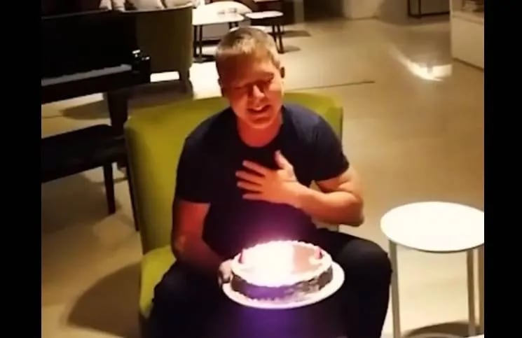 Adrián Suar festejó su cumpleaños con videollamada grupal y en cuarentena