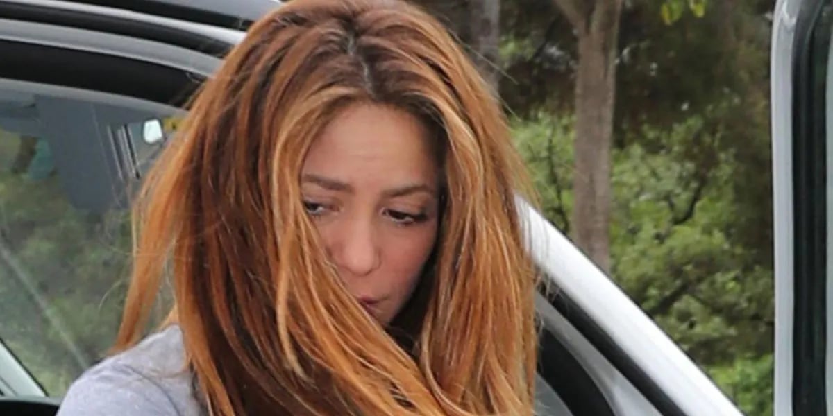 Shakira iba camino al hospital de urgencia y sufrió un desperfecto en su auto: reventó dos ruedas