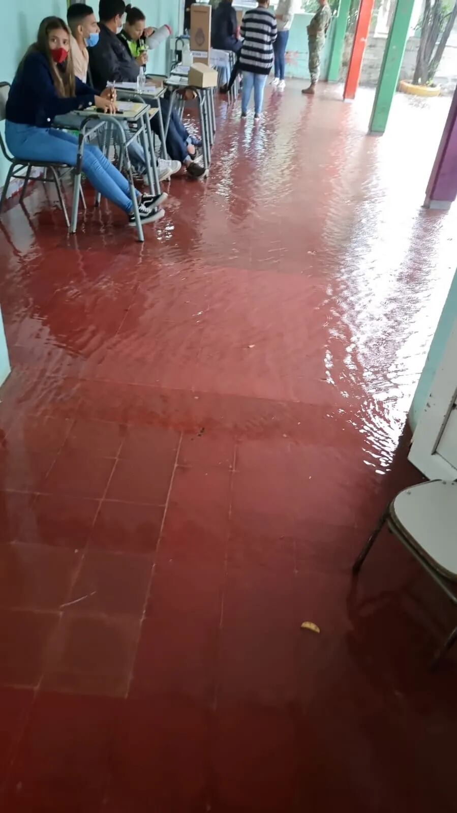Elecciones 2021: se inundó una escuela en Chaco y cambiaron la sede de votación