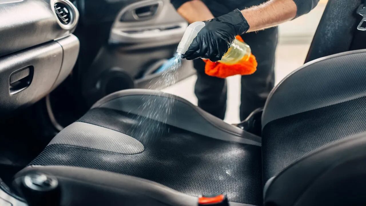 Hablar en voz alta pulgar maníaco Trucos sencillos para limpiar el tapizado del auto (y dejarlo como nuevo) |  Radio Mitre