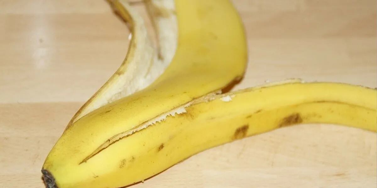 El uso desconocido de la cáscara de banana: sí, también se come