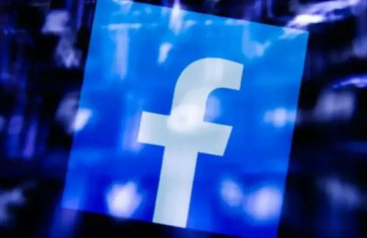 Facebook notificará a los usuarios antes de compartir artículos viejos 