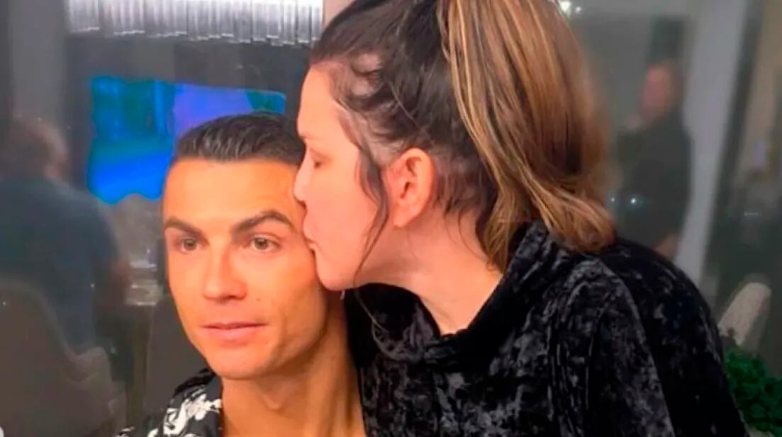 El desgarrador mensaje de la hermana de Cristiano Ronaldo tras la muerte de su hijo: “Ya está en el regazo de papá”