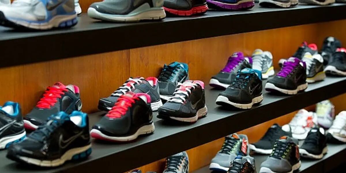 Venden zapatillas a $6800: dónde conseguirlas y qué talles hay disponibles