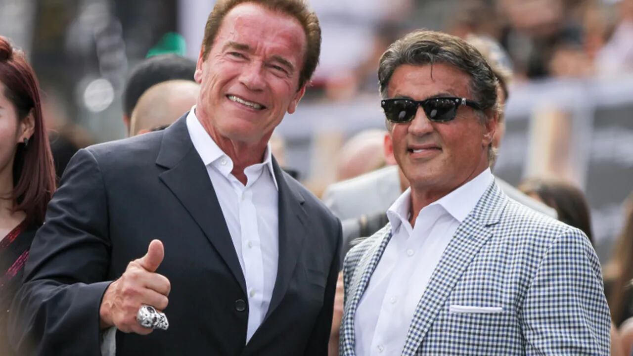 Arnold Schwarzenegger se burló del tamaño del cuchillo de Stallone: “Es un poco más grande que el tuyo”