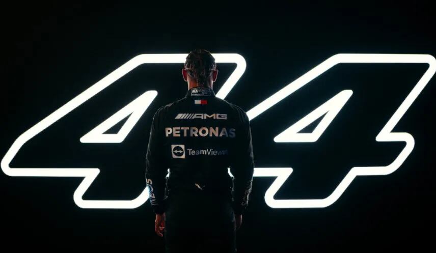 Mercedes y un mensaje relacionado con Lewis Hamilton