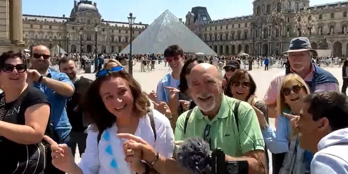 Juan Dillon bailó el “Rolo dance” desde el Louvre con los oyentes de Radio Mitre: "Péguele fuerte"