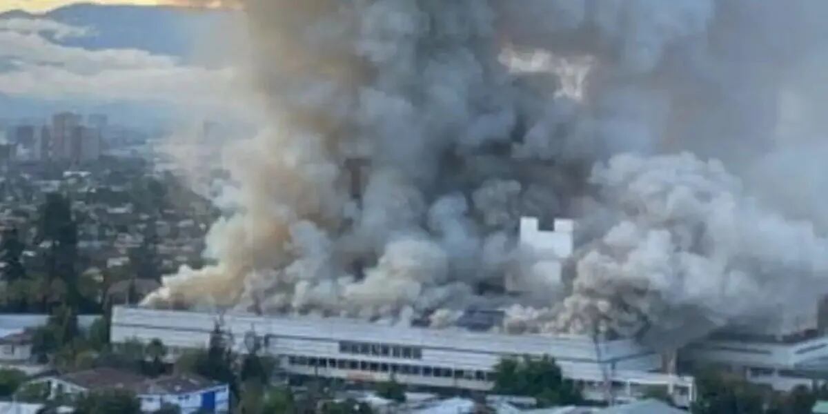 Se incendia el Hospital de Niños en Chile