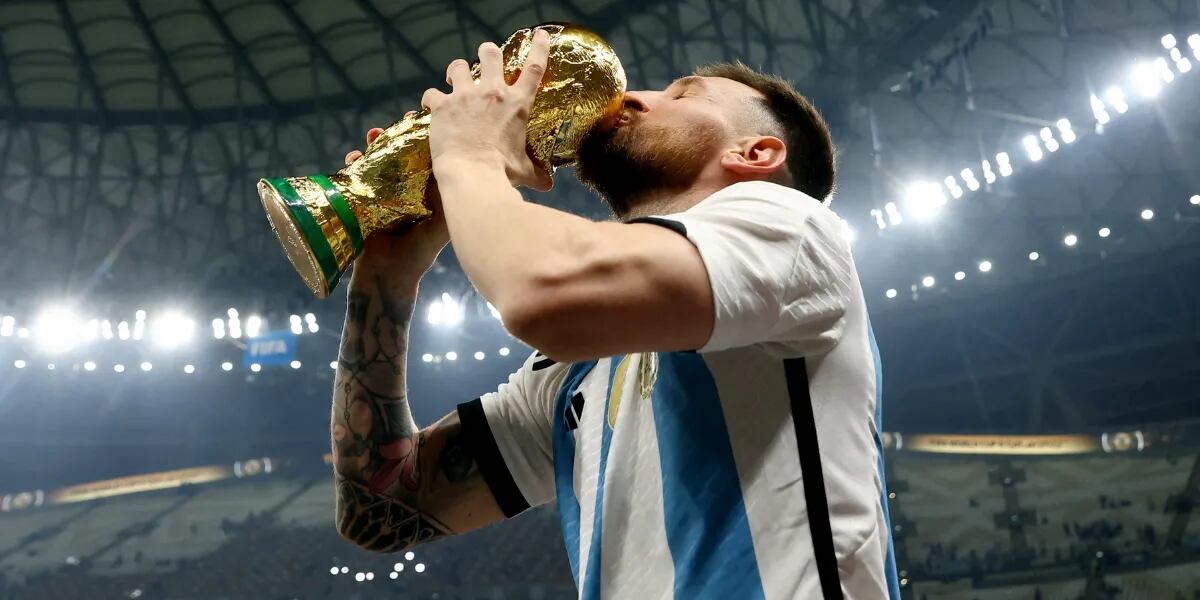 "¡Campeones del mundo!", el contundente festejo de Lionel Messi en redes tras ganar el Mundial Qatar 2022
