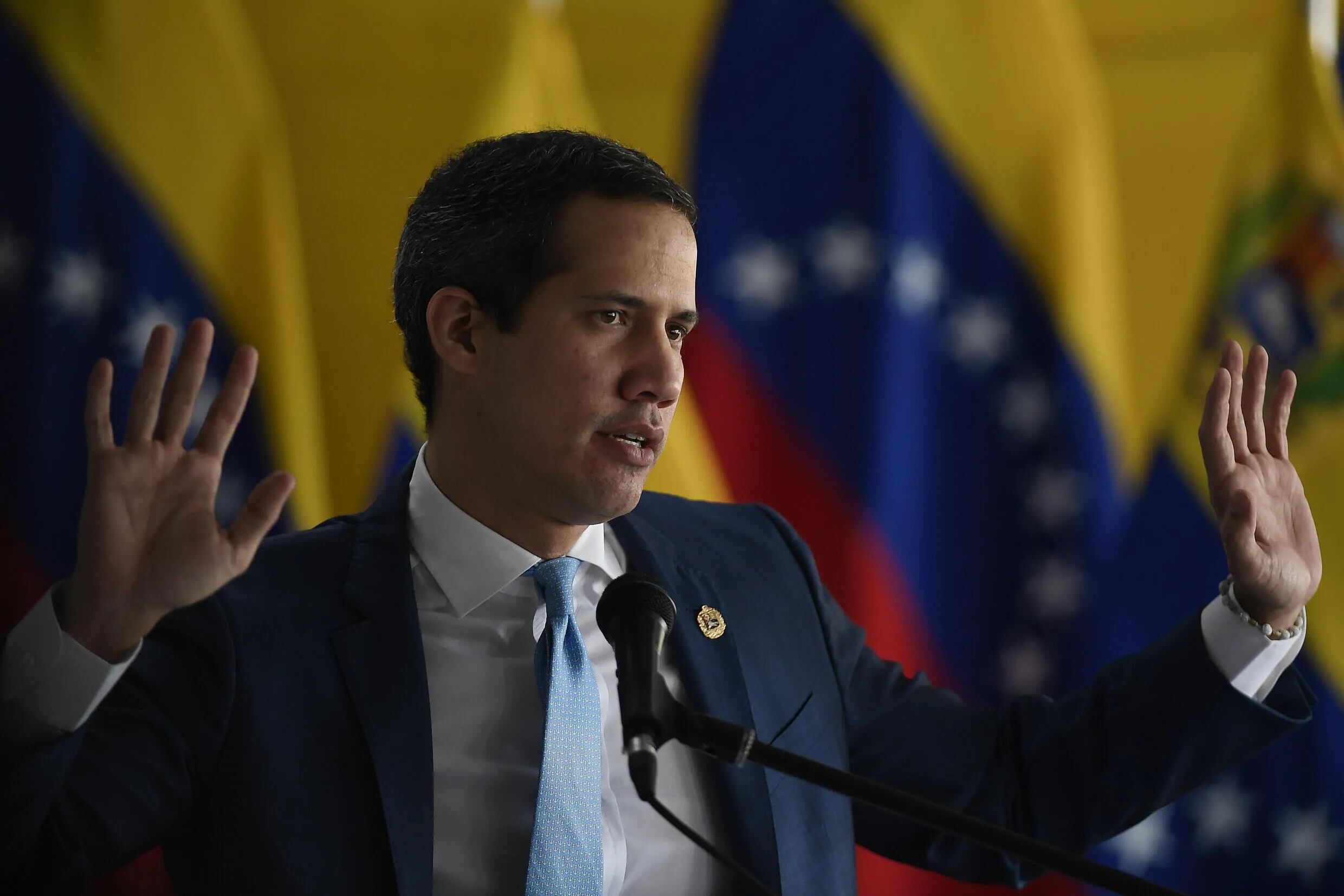 La oposición busca nuevo líder en Venezuela tras retirar EEUU su apoyo a Guaidó