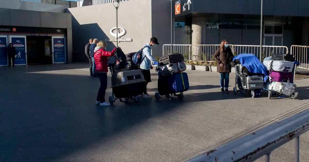 El Gobierno postergó la anulación de la cuarentena para los argentinos que vuelvan del exterior por trabajo