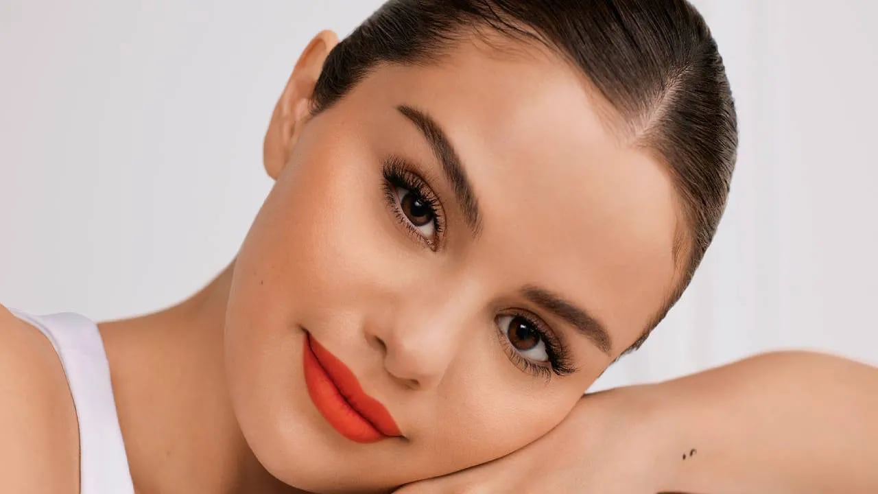 Selena Gómez no se depila: la artista se sumó a la nueva tendencia