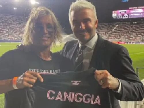 “La leyenda esta en casa”: el encuentro entre David Beckham y Claudio Paul Caniggia
