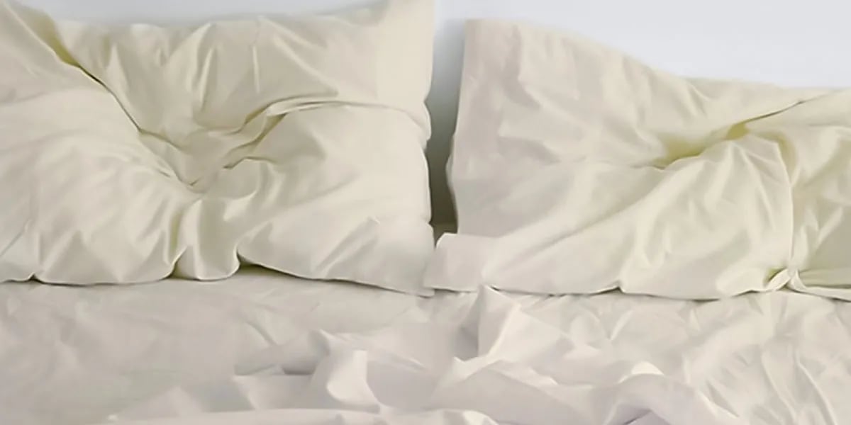 De este modo paracaídas Énfasis Cómo blanquear las sábanas y fundas de las almohadas amarillentas: el truco  casero | Mia FM