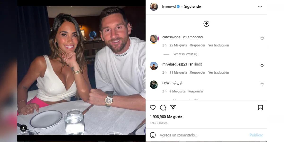 Mini fucsia vibrante, top cruzado blanco y sandalias al tono, el look de Antonela Roccuzzo para salir a cenar con Lionel Messi