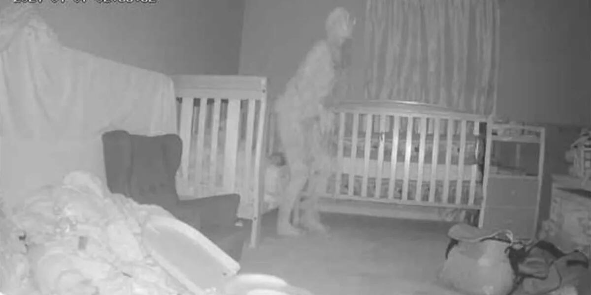 Una abuela detectó a un "demonio" en la cama de sus nietos y las cámaras grabaron el momento