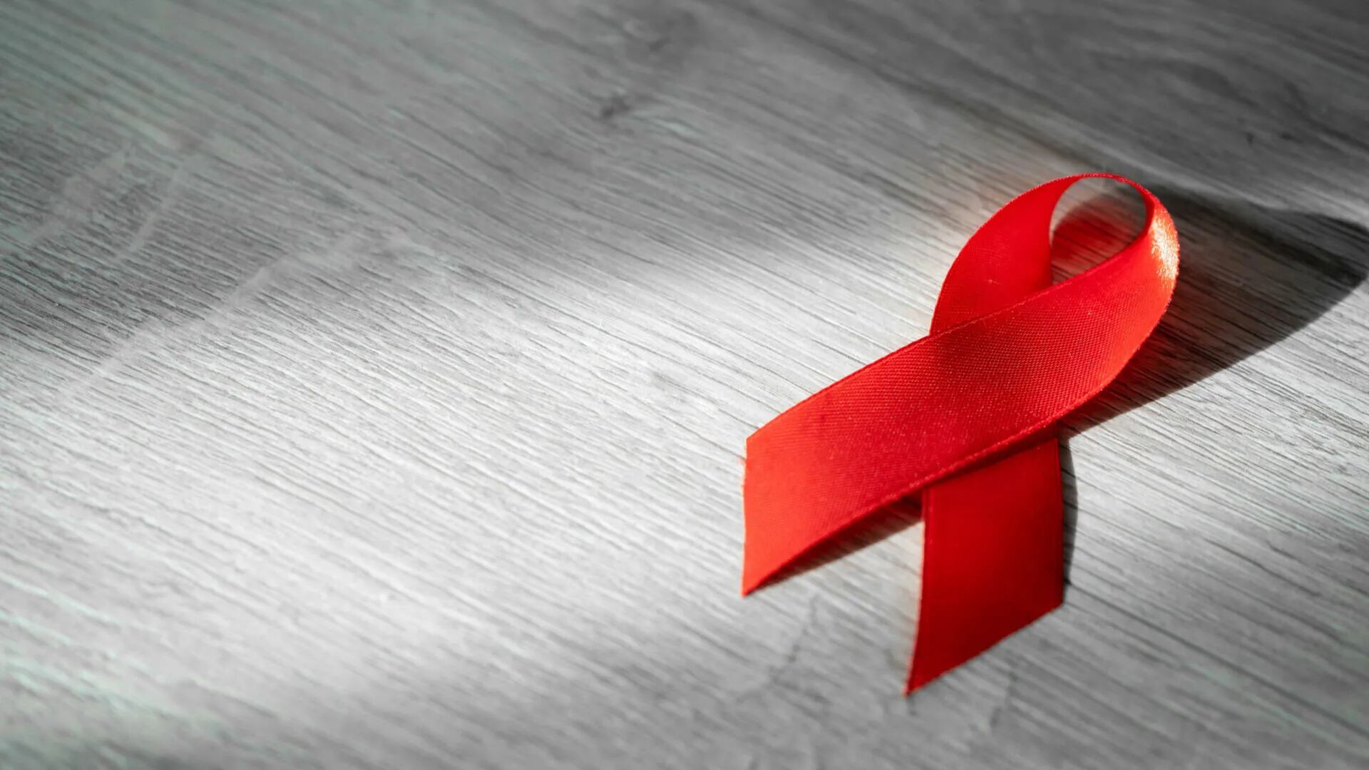 Moderna comienza los ensayos en humanos de una vacuna contra el VIH con ARN mensajero