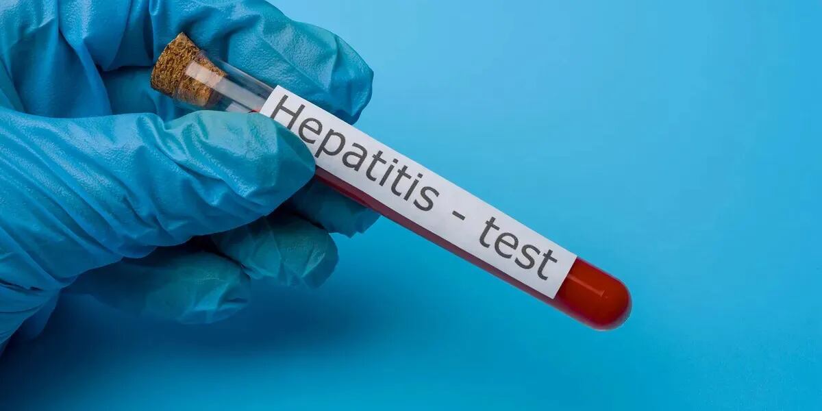 La OMS emitió una alerta mundial por un brote de hepatitis: “Cada 30 segundos, muere una persona”
