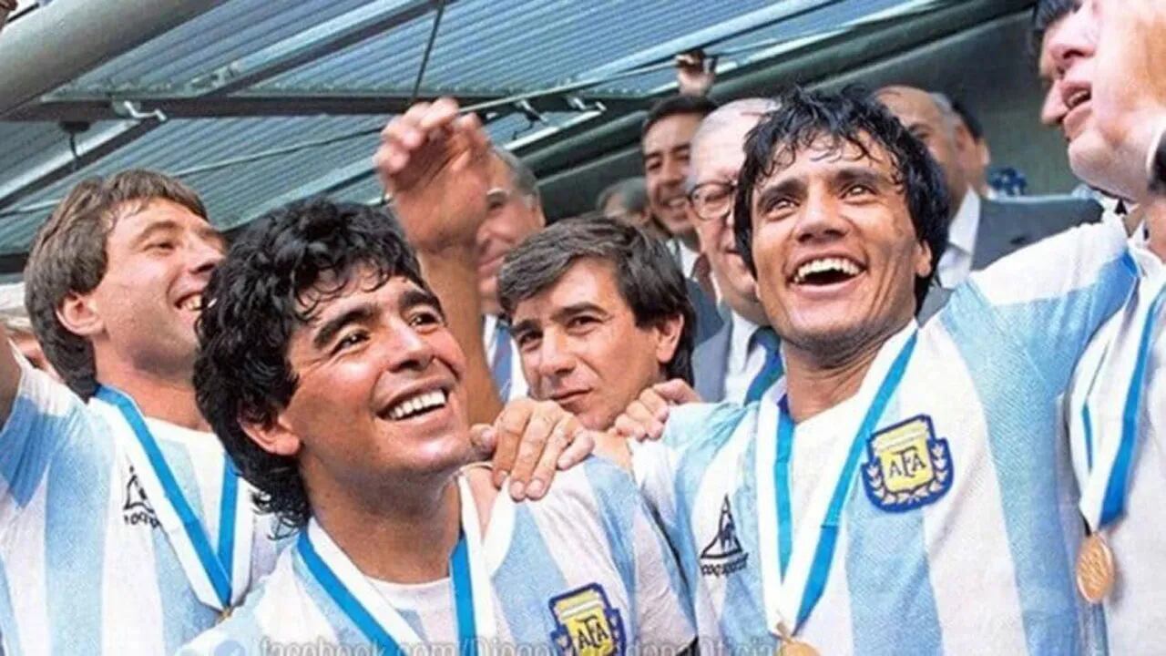 “Diego, no tengo botines”, el conmovedor gesto que tuvo Maradona con el Negro Enrique antes del Mundial del 86