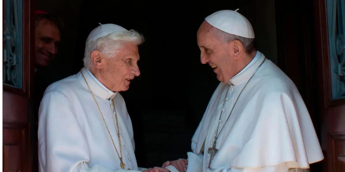 El dolor del papa Francisco tras la muerte de Benedicto XVI:  “Solo Dios conoce el valor y la fuerza de su intercesión”