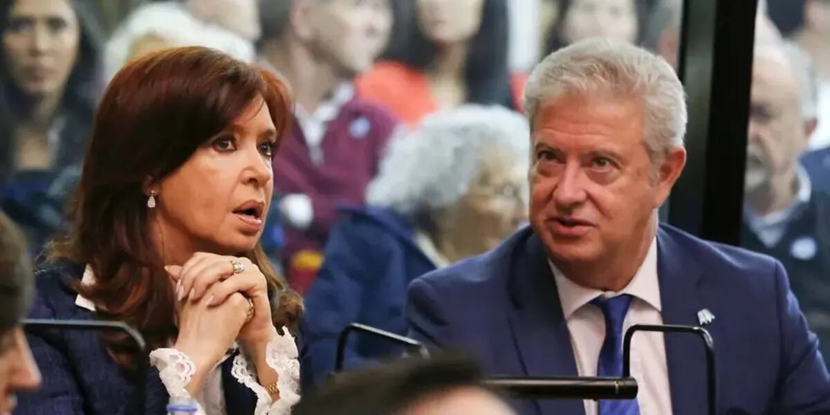 El abogado de Cristina Kirchner pidió su absolución y apuntó contra Diego Luciani: “No es corrupción o justicia”