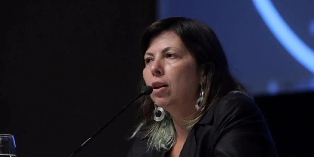 La nueva ministra, Silvina Batakis, bromeó sobre los dólares que necesita River para traer a Borja: “Todo para Boca”