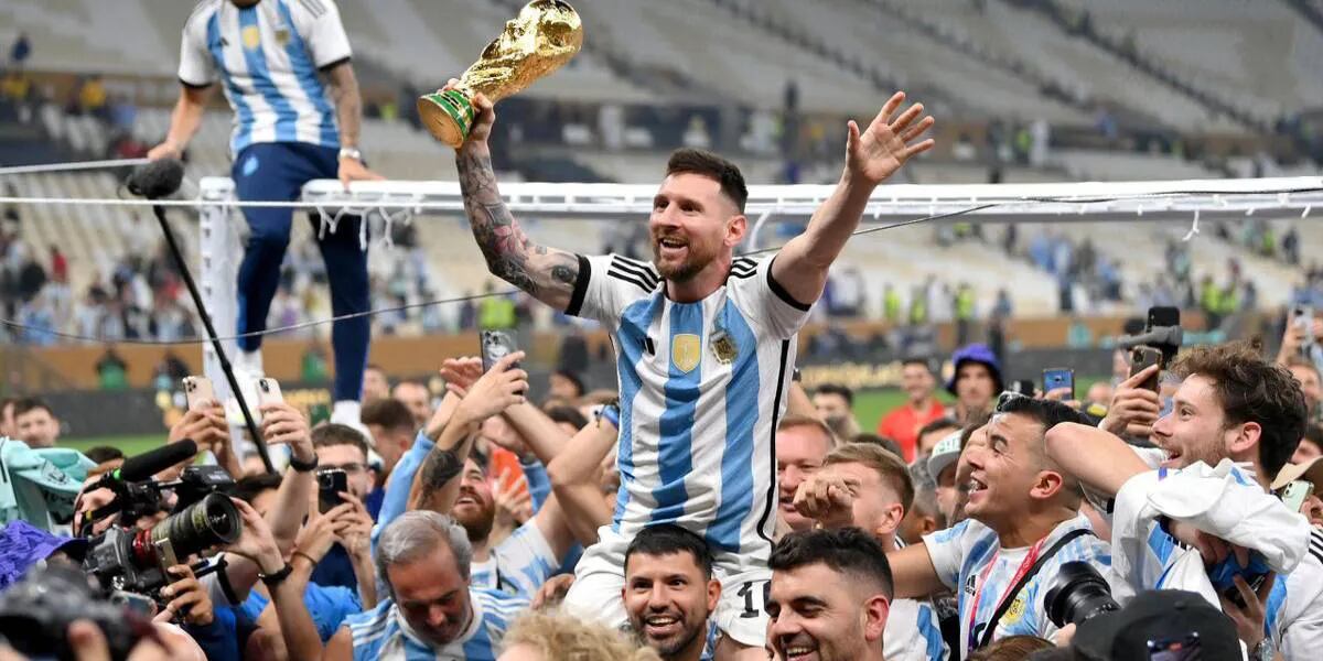 “No puedo más”, el Kun Agüero reveló la íntima charla que tuvo con Lionel Messi durante los festejos tras ganar el Mundial