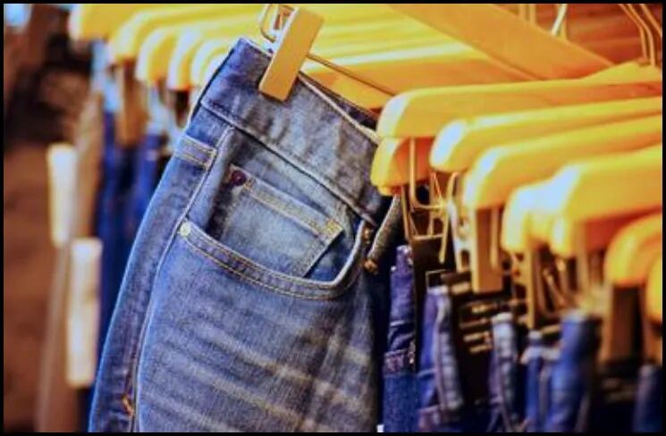 "Truco del cuello": cómo saber el talle de los jeans (sin tener que probártelos)
