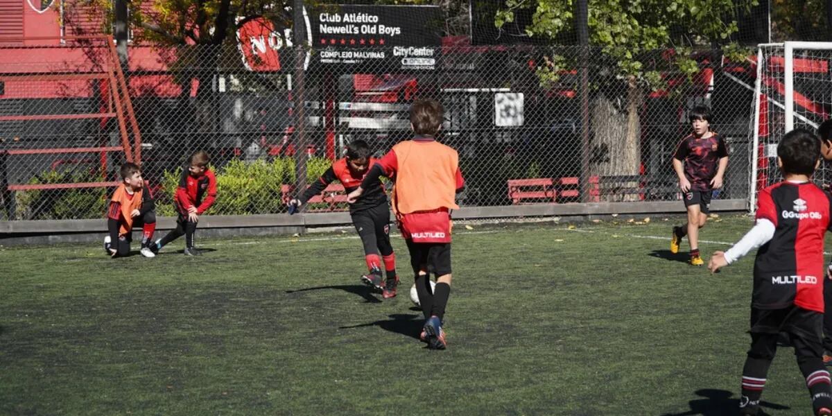 Aprobaron una medida en el fútbol infantil de Rosario que prohíbe los cabezazos a menores de 11 años