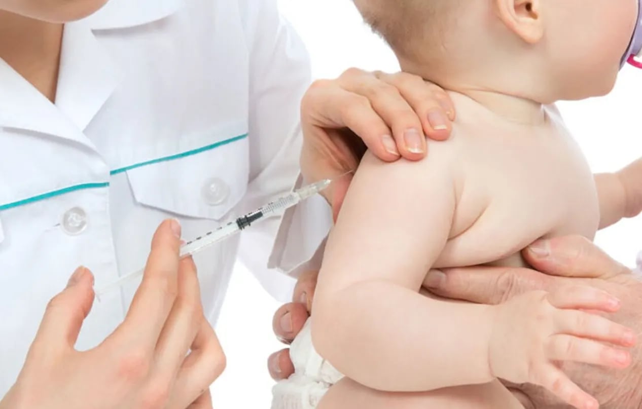 El Gobierno confirmó la aplicación de vacunas contra el coronavirus a niños de 6 meses a 3 años
