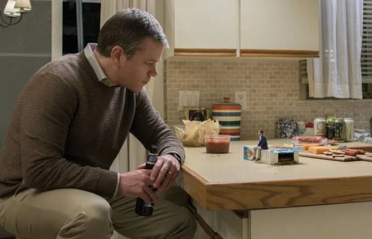 Matt Damon protagoniza una pelicula en miniatura: "Pequeña gran vida"