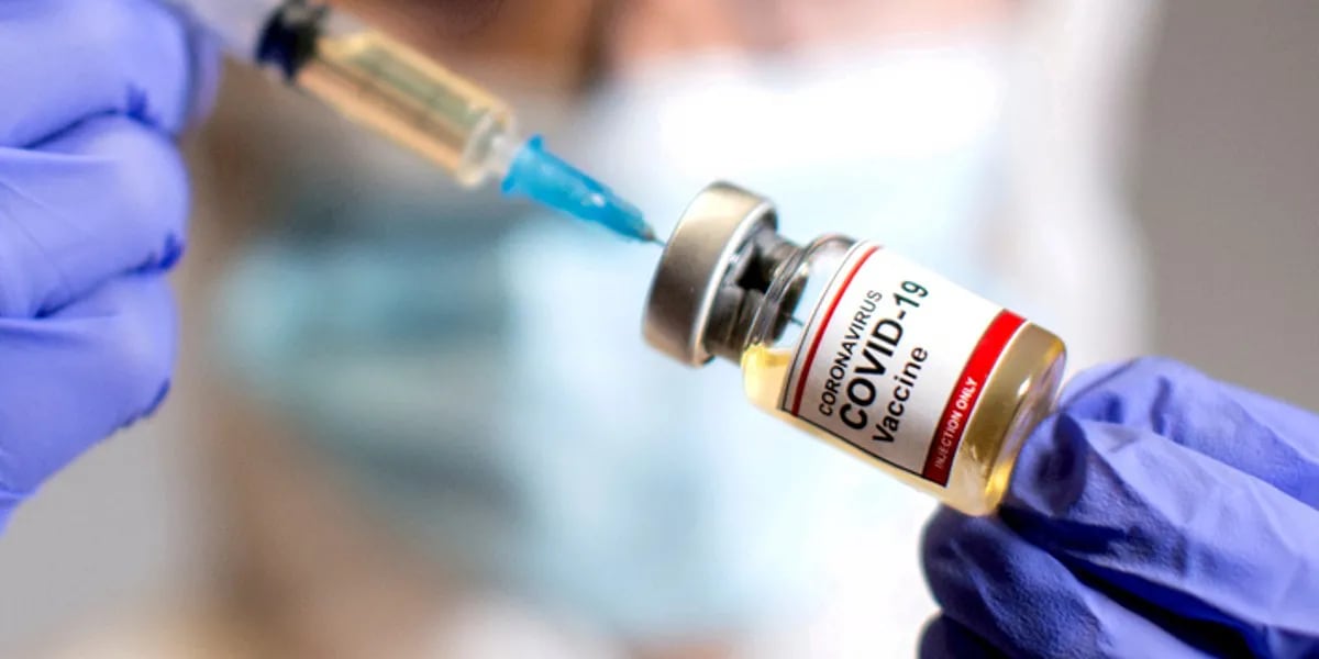 Síndrome de la vejiga hiperactiva, el nuevo efecto secundario confirmado de la vacuna contra el coronavirus