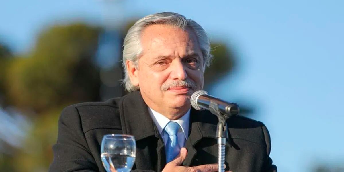 Alberto Fernández en un acto de campaña en San Juan