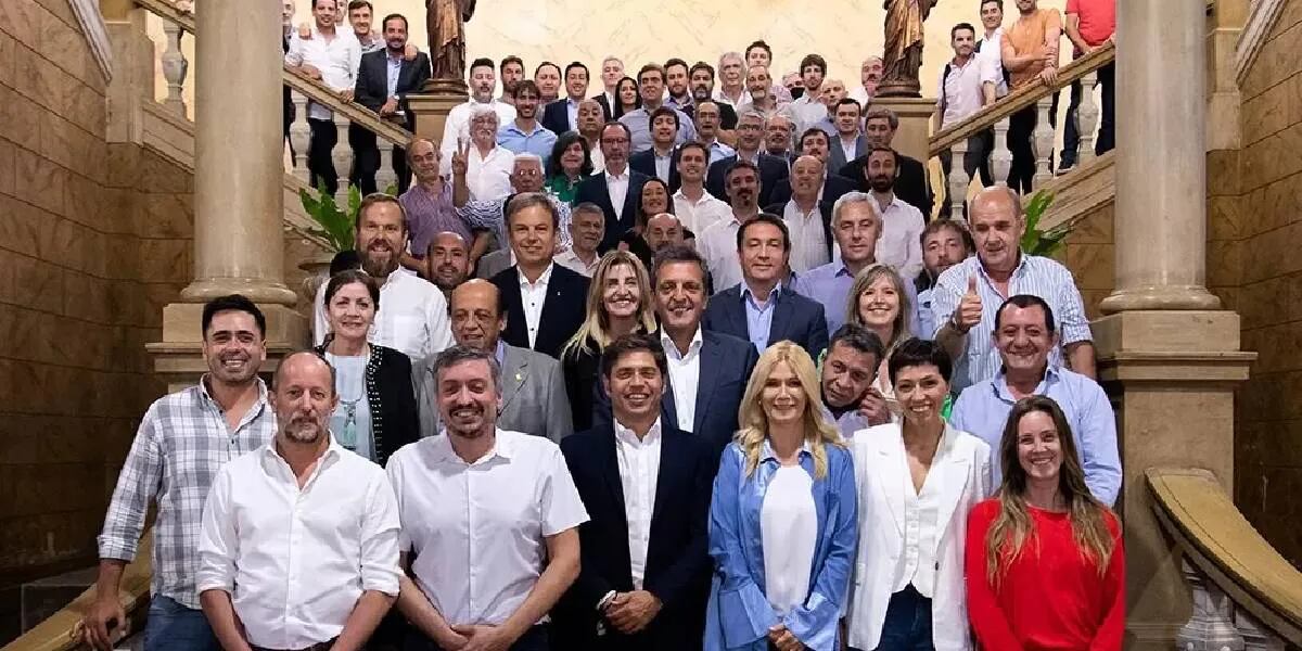 Sergio Massa, Axel Kicillof y Máximo Kirchner: uno por uno, los nombres de la cumbre del Frente de Todos en Merlo