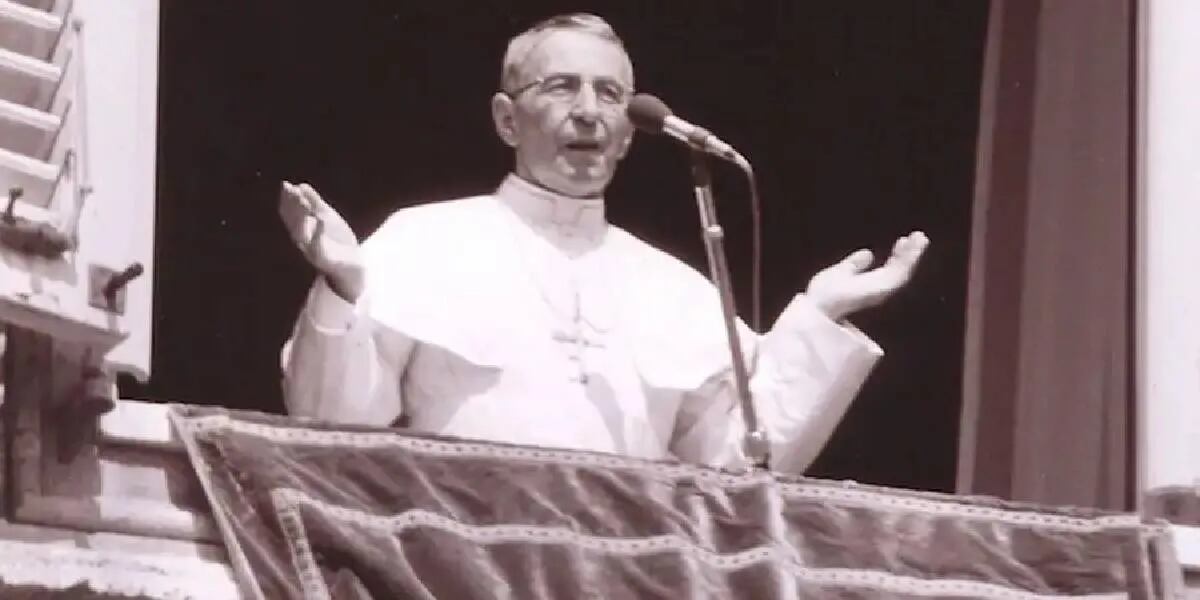 Francisco aceptó la petición y beatificó a Juan Pablo I, el papa de los 33 días