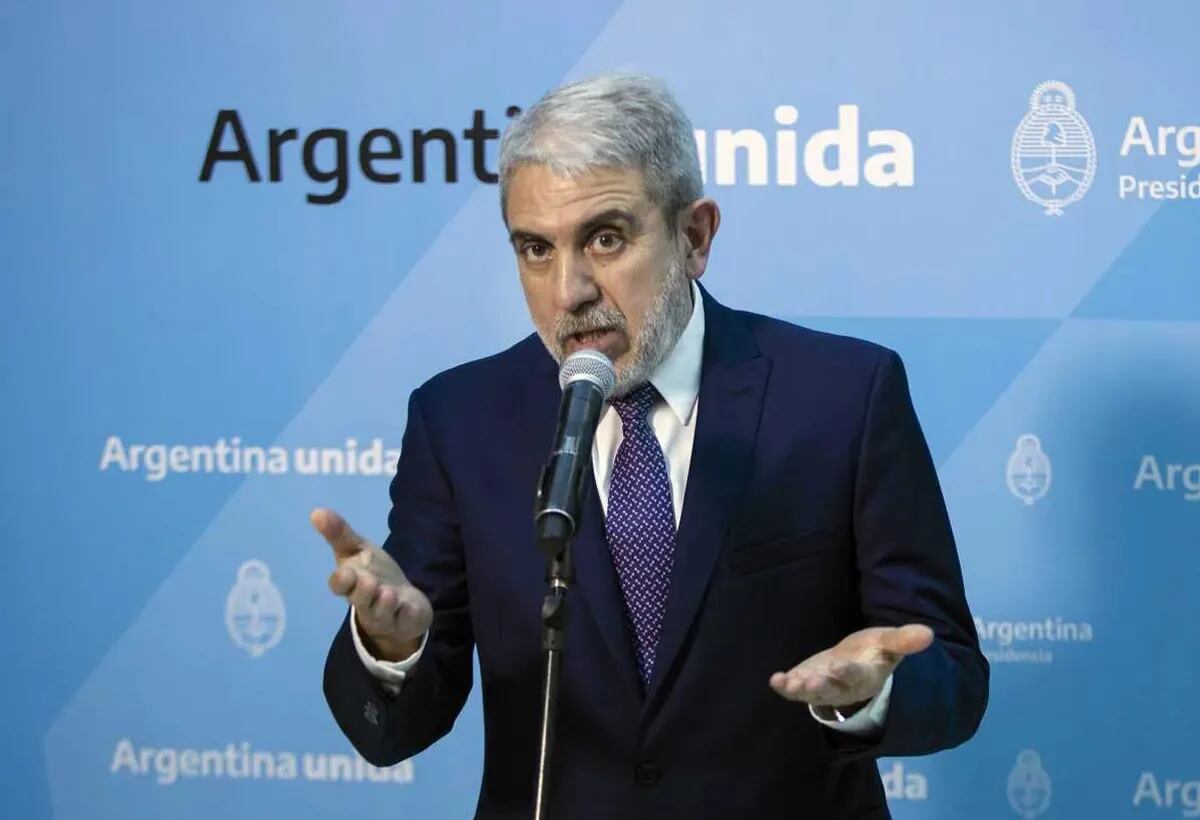Aníbal Fernández aseguró que “si quieren voltear al presidente termina todo para el carajo”