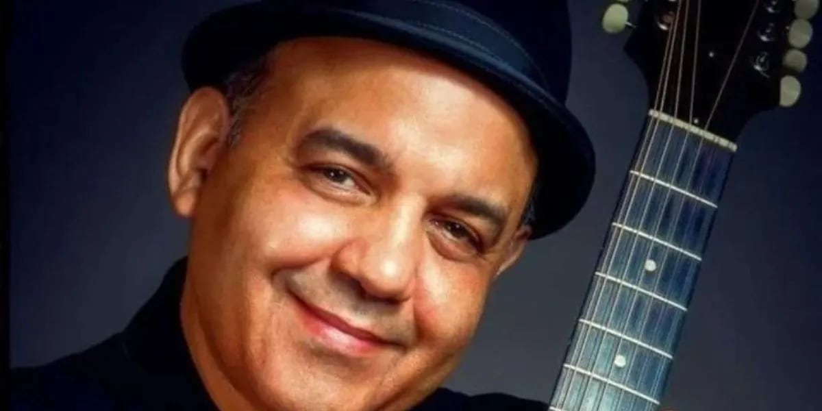 Murió el reconocido músico Carlos Formell tras colapsar súbitamente en el escenario a los 59 años