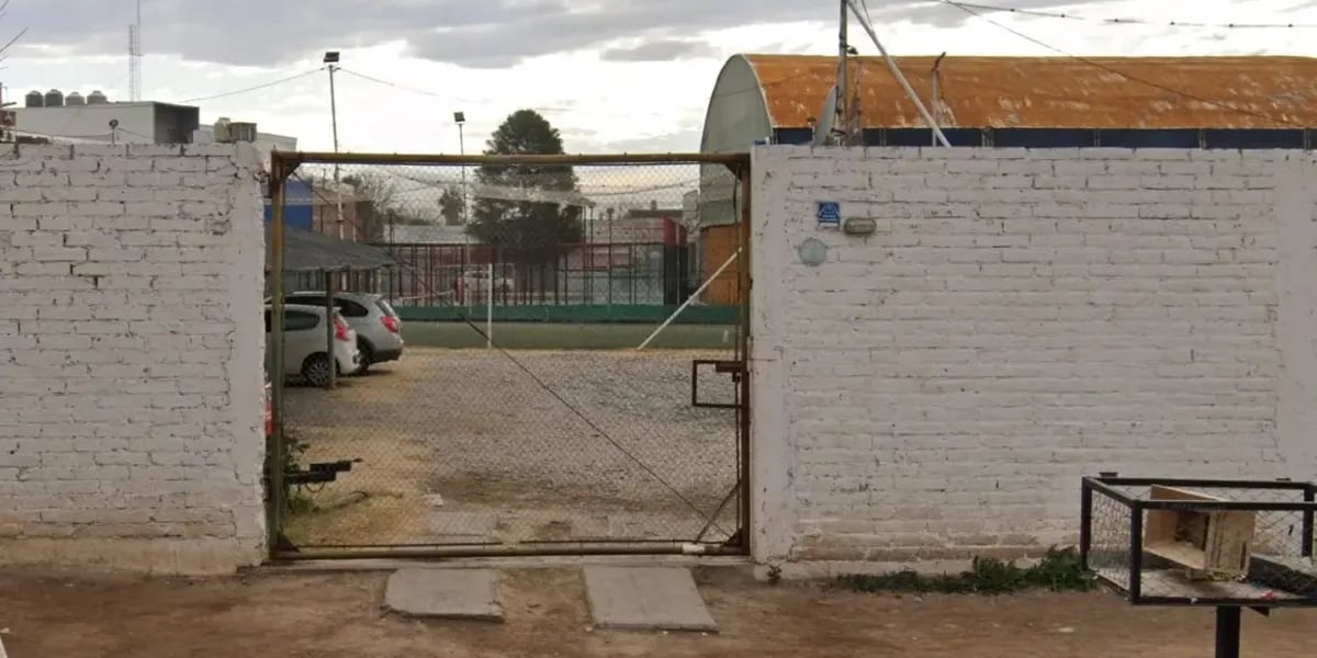 Conmoción en Mendoza: un joven de 21 años murió mientras jugaba al fútbol con sus amigos 