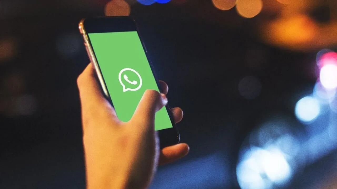 WhatsApp implementará una nueva herramienta: la tercera tilde azul